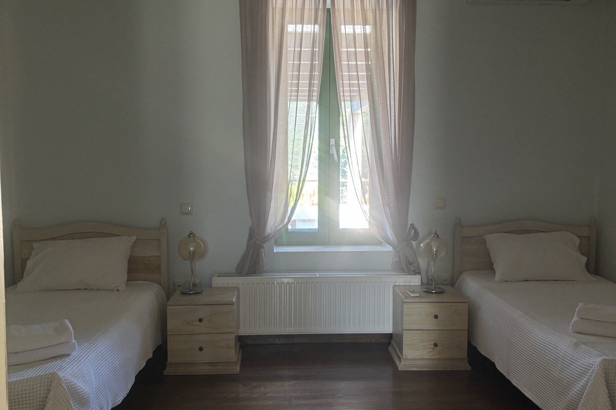 augusta_villa_bedroom_1